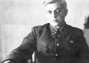 За что маршала Варенцова лишили звания Героя СССР