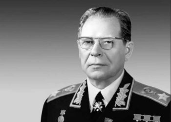 Кого сегодня считают лучшим советским минобороны